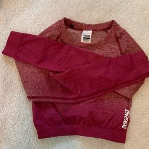 Gymshark maroon white variated long sleeve crop top.